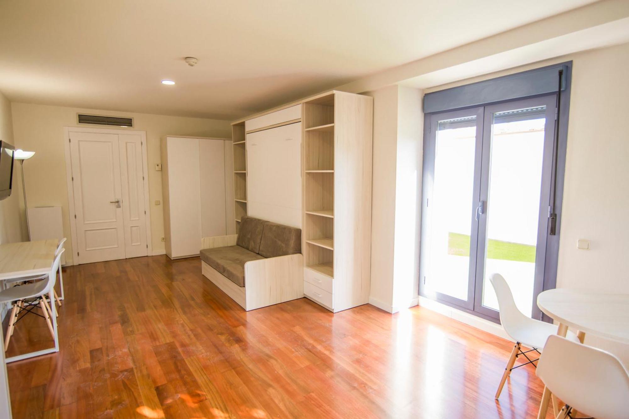 Apartamentos Plaza De Santiago - Estudios Turisticos - 1 Llave Пинто Экстерьер фото