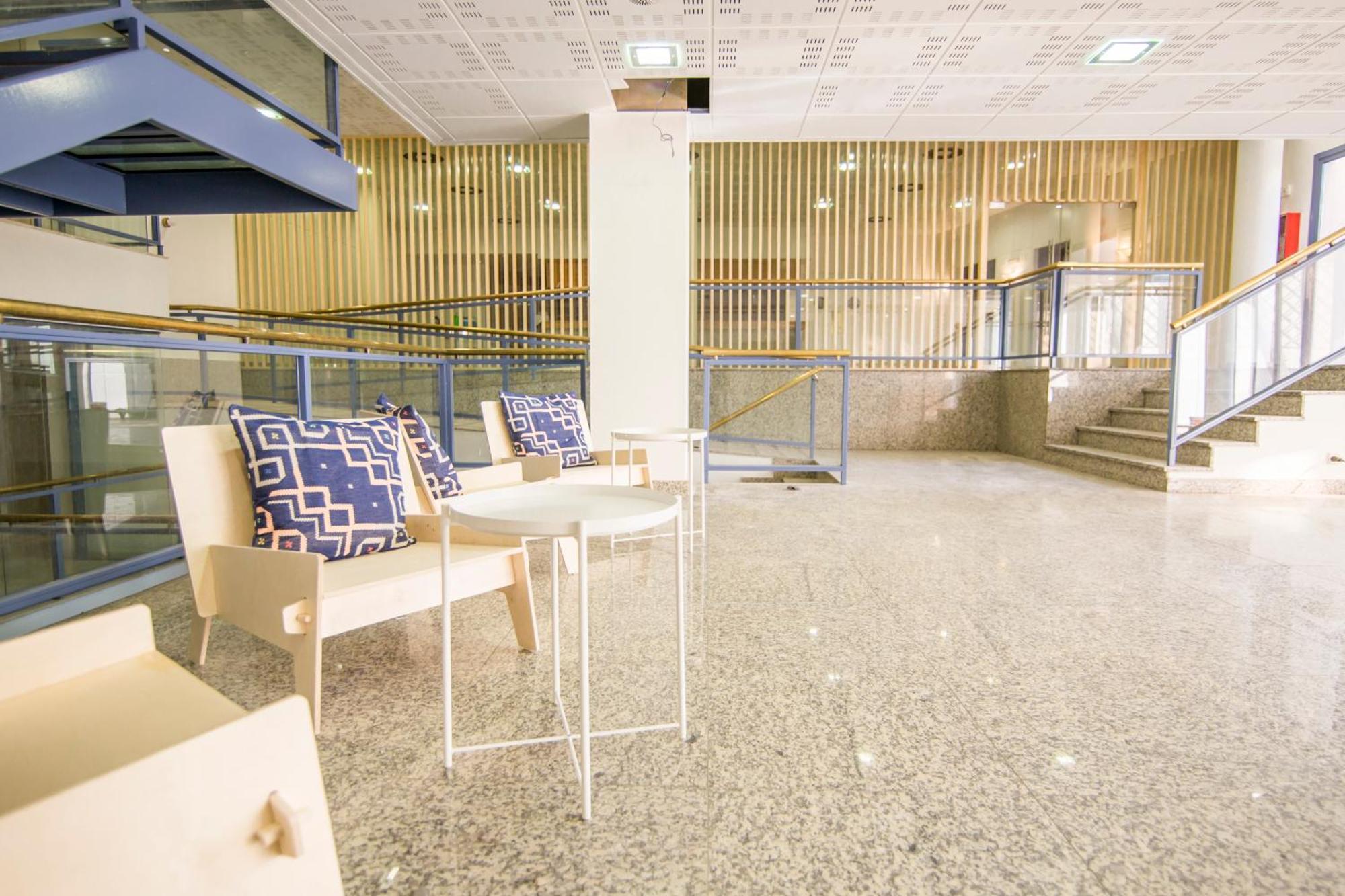 Apartamentos Plaza De Santiago - Estudios Turisticos - 1 Llave Пинто Экстерьер фото