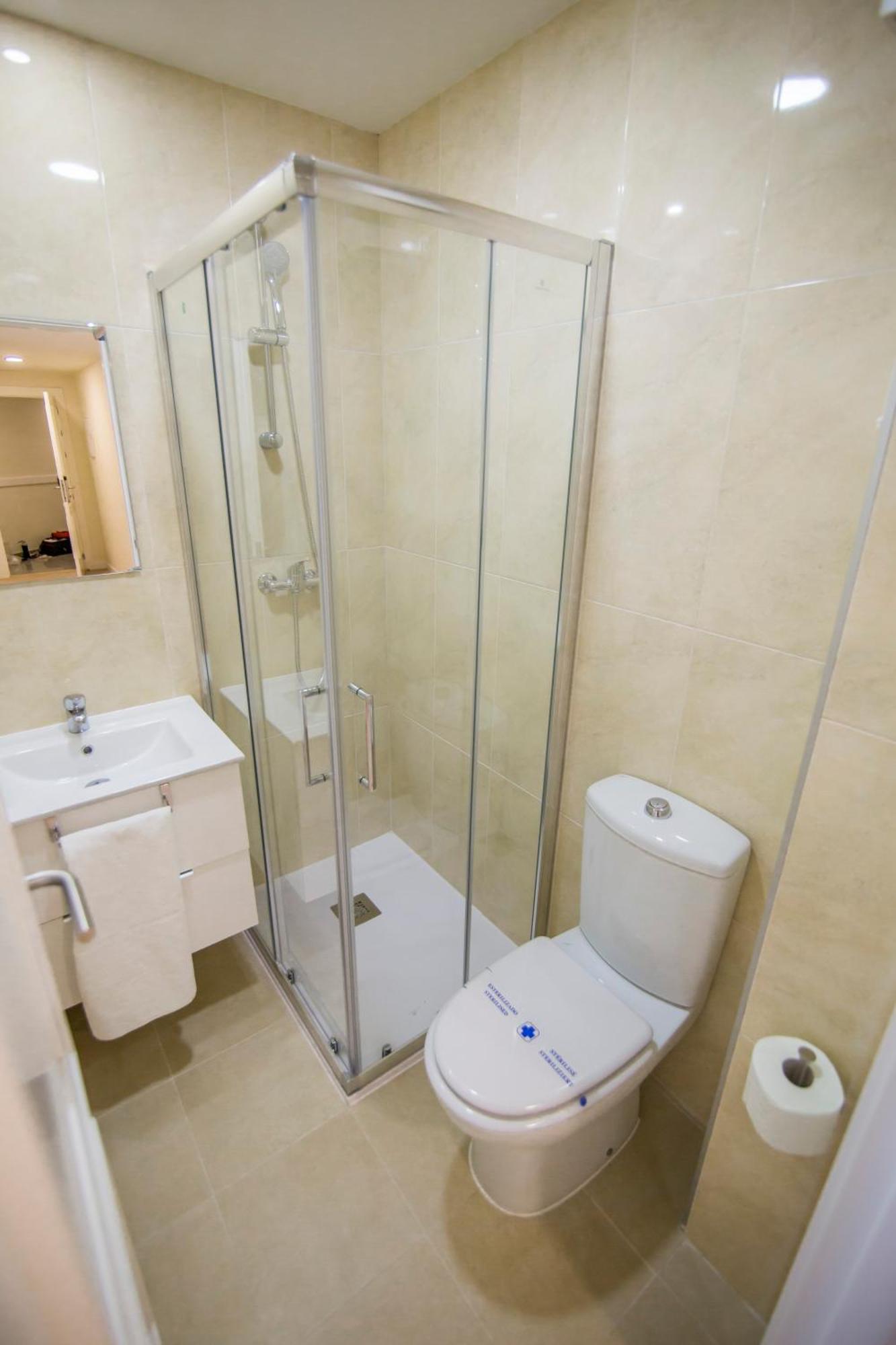 Apartamentos Plaza De Santiago - Estudios Turisticos - 1 Llave Пинто Экстерьер фото