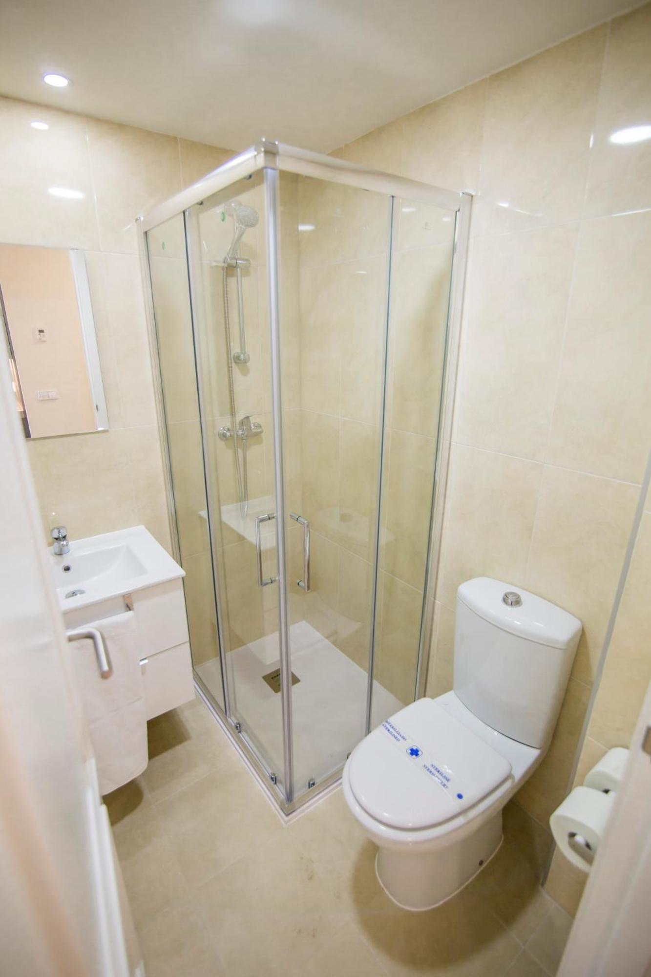 Apartamentos Plaza De Santiago - Estudios Turisticos - 1 Llave Пинто Экстерьер фото