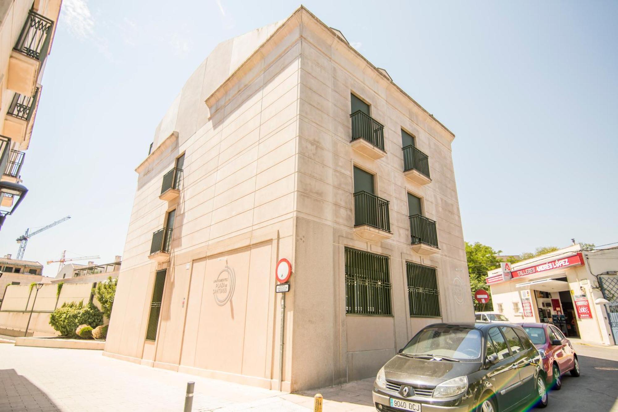 Apartamentos Plaza De Santiago - Estudios Turisticos - 1 Llave Пинто Экстерьер фото